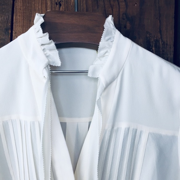 Elie Tahari 100% silk blouse XS Ivory - Picture 3 of 8
